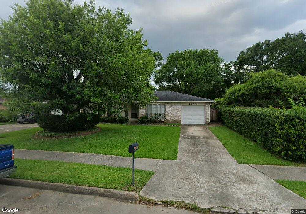16722 David Glen Dr, Friendswood, TX 77546 - photo 1