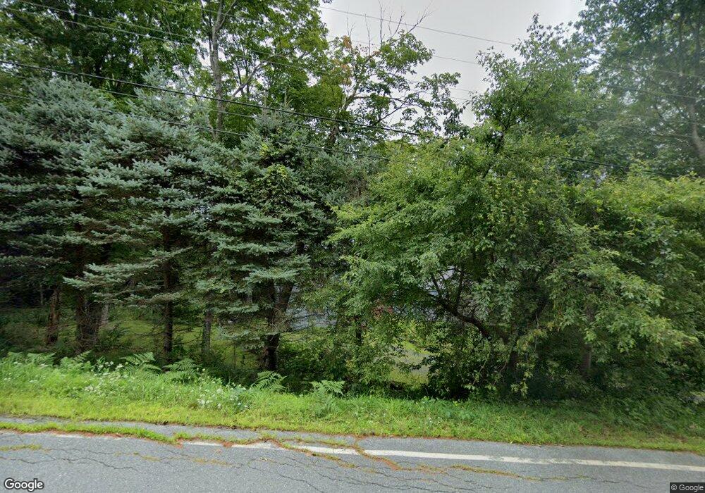 588 Williams Ln, Hartford, VT 05047 - photo 1