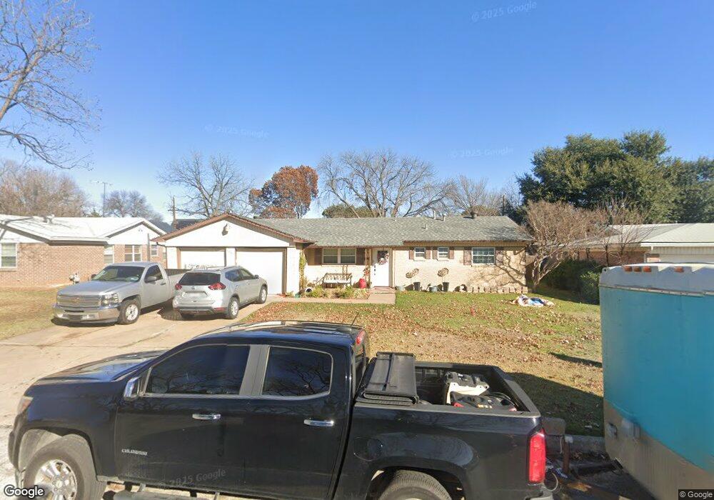 5304 Topper Dr, North Richland Hills, TX 76180 - photo 1