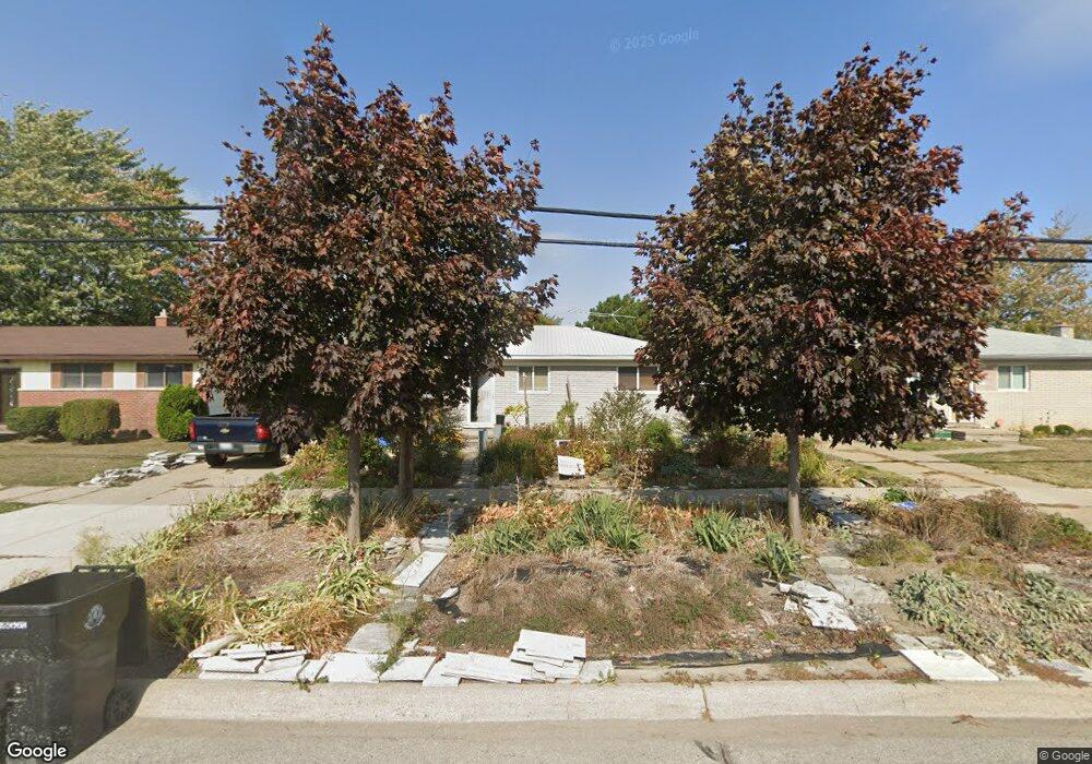 15623 Common Rd, Roseville, MI 48066 - photo 1