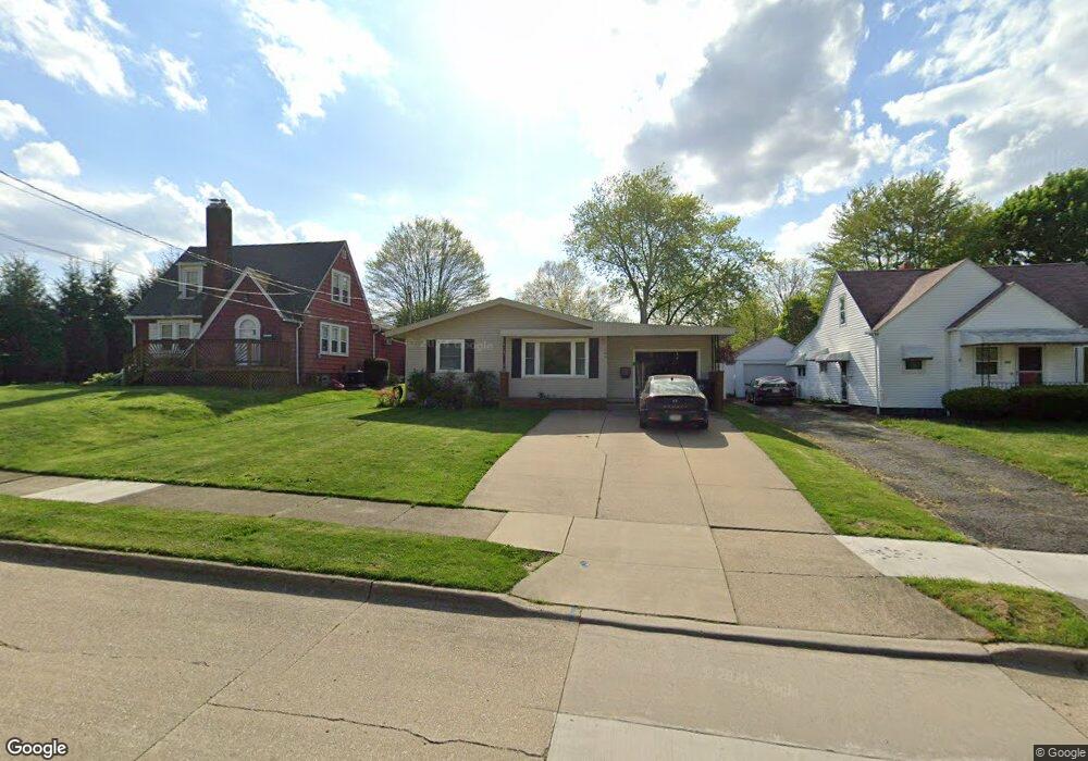 706 Yerrick Rd, Akron, OH 44312 - photo 1