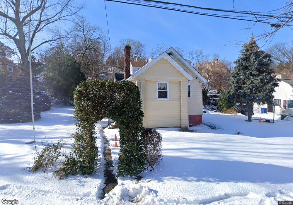 39 Putnam Ave, Yonkers, NY 10705 - photo 1