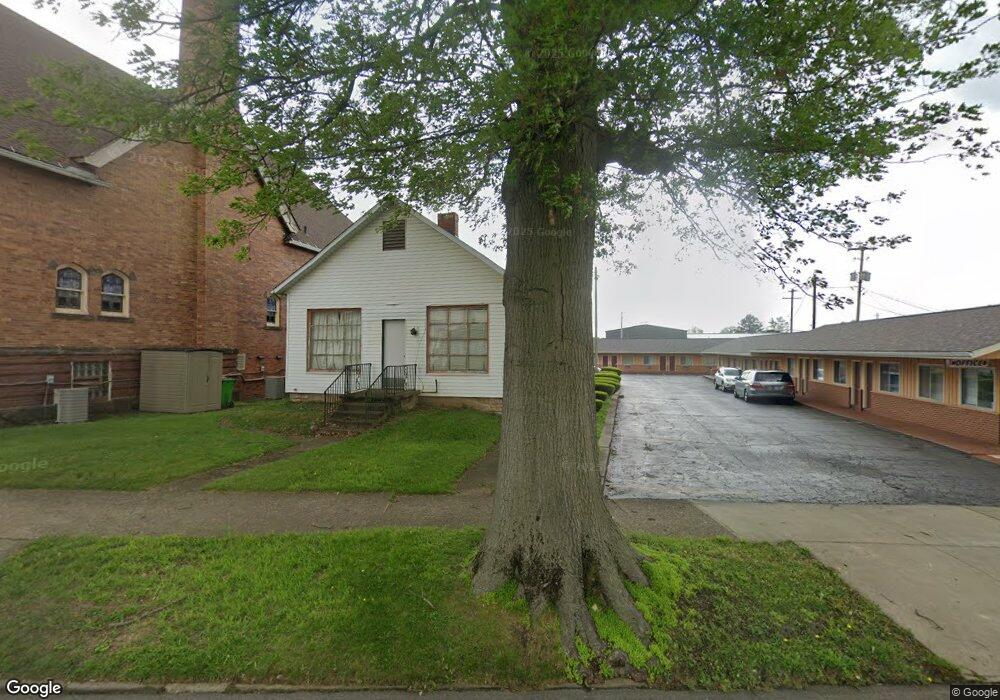 729 Main St, Coshocton, OH 43812 - photo 1