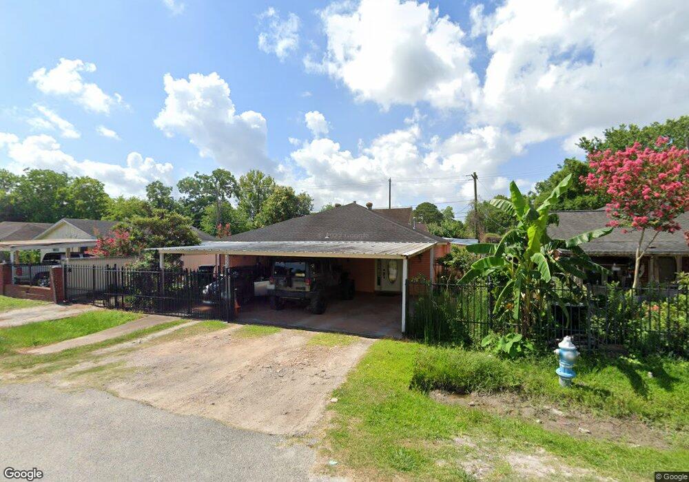 2555 Anchor St, Houston, TX 77088 - photo 1