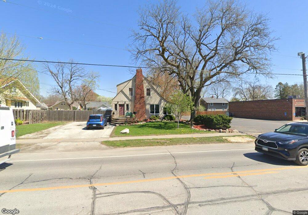 1911 Beaver Ave, Des Moines, IA 50310 - photo 1
