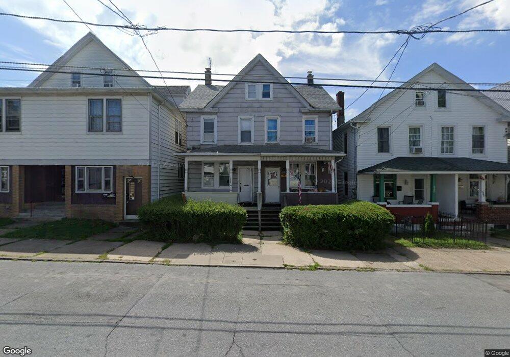 628 N Locust St, Hazleton, PA 18201 - photo 1