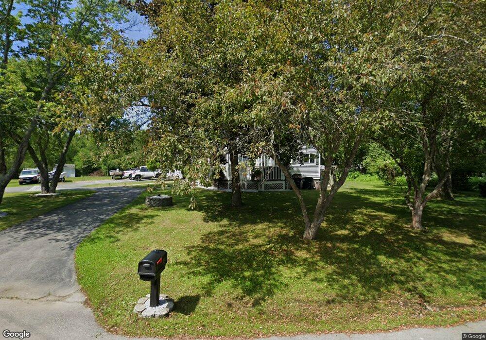 4 Meadow Ln, Pelham, NH 03076 - photo 1