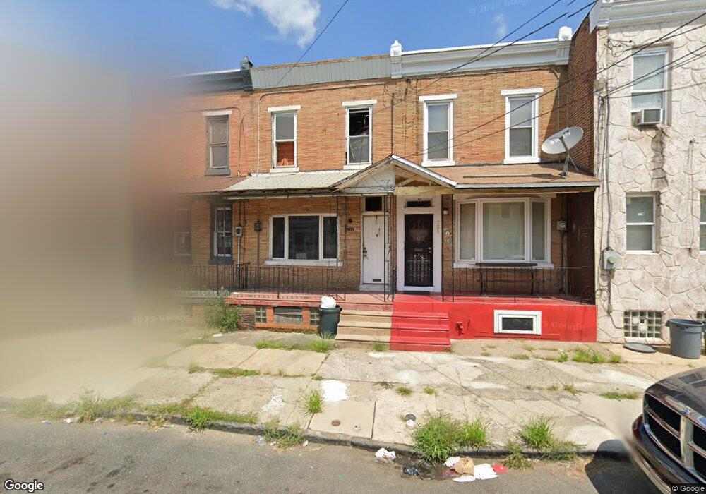 729 Spruce St, Camden, NJ 08103 - photo 1