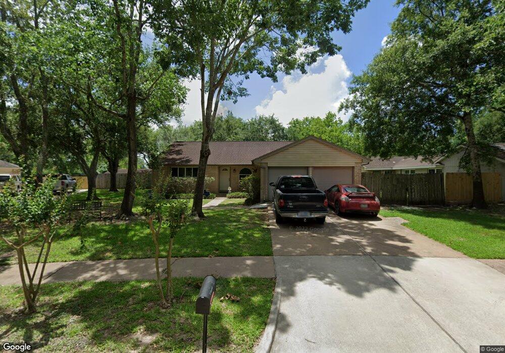 512 Belmont Dr, Friendswood, TX 77546 - photo 1