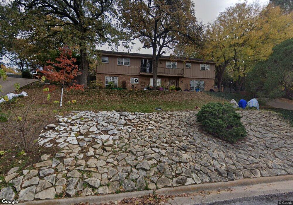 4001 Woodvine Dr, Euless, TX 76040 - photo 1