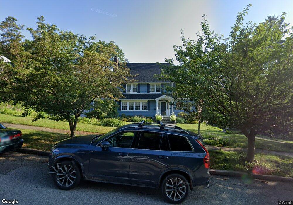 3 Howes Ave, Stamford, CT 06906 - photo 1