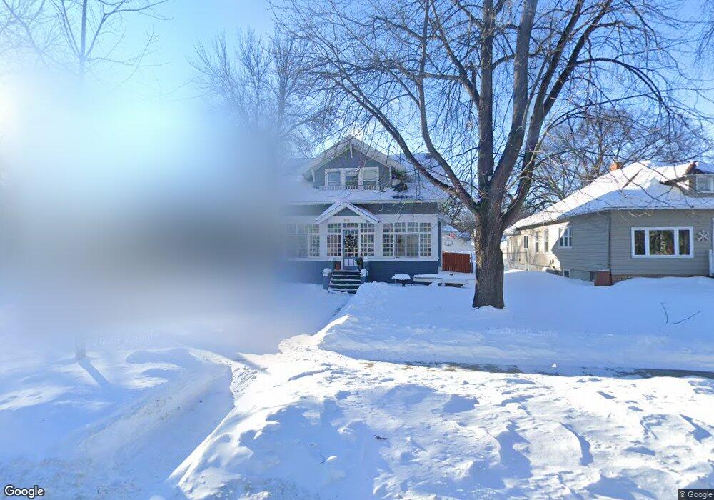 1011 6th St S, Fargo, ND 58103 - photo 1