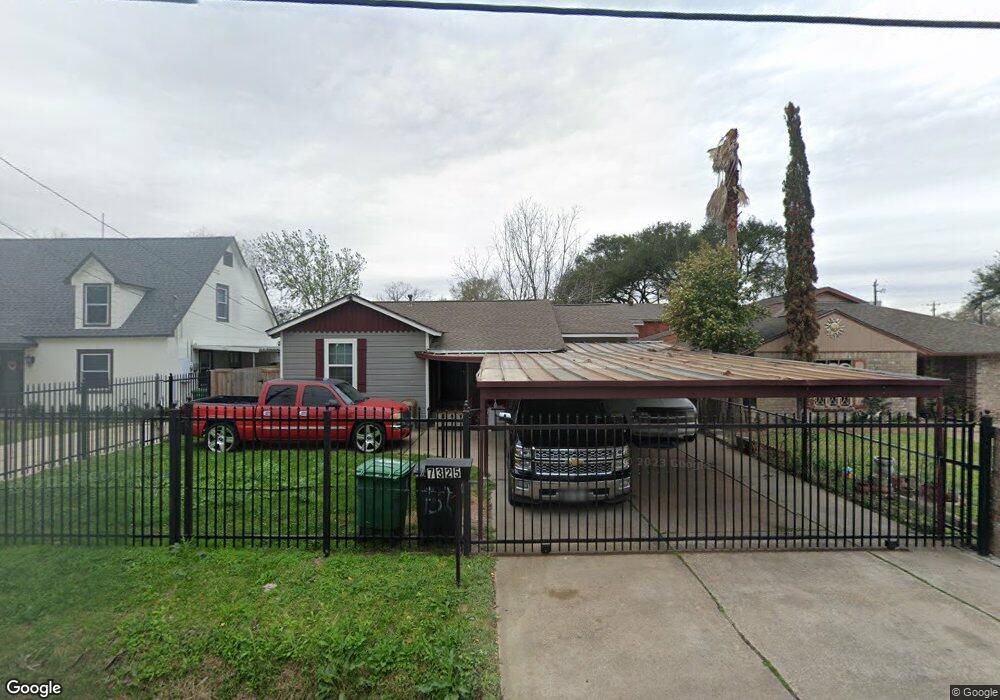 7325 Farnsworth St, Houston, TX 77022 - photo 1