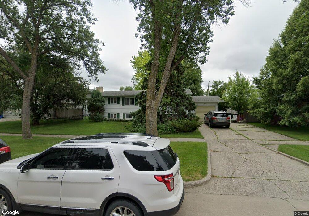 82 22nd Ave N, Fargo, ND 58102 - photo 1