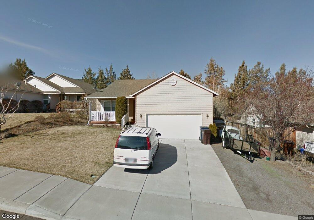 2017 SW 36th St, Redmond, OR 97756 - photo 1