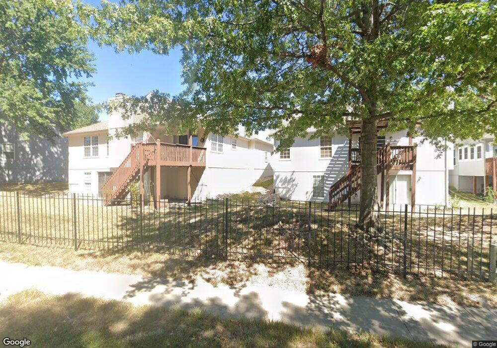 409 NW Augusta Ct, Blue Springs, MO 64014 - photo 1