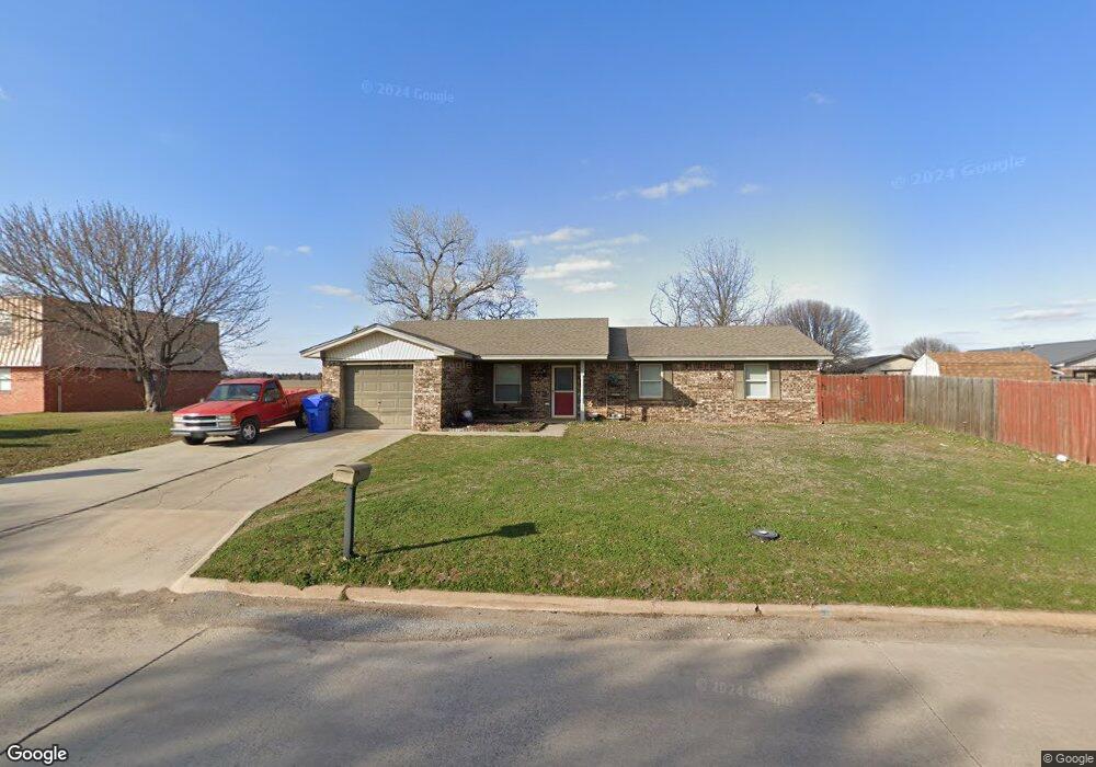 900 W E Ave, Cache, OK 73527 - photo 1