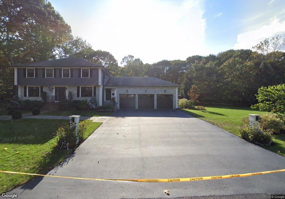 7 Wagon Wheel Dr, Milton, MA 02186 - photo 1