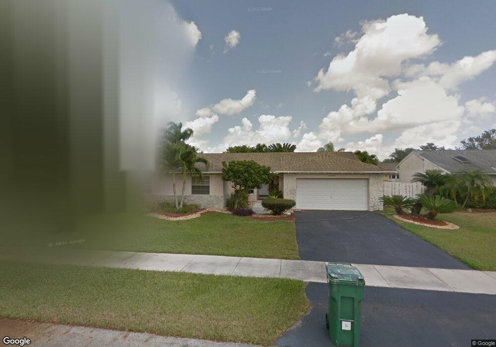 14661 Kirsten Ct, Davie, FL 33325 - photo 1