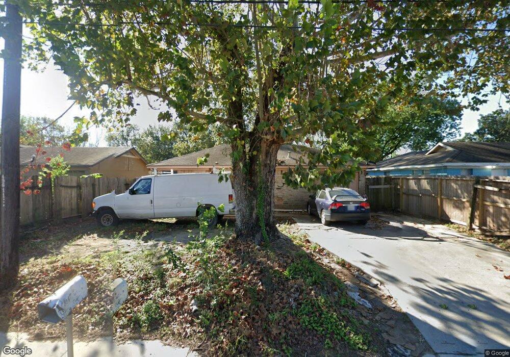 2547 W Little York Rd, Houston, TX 77091 - photo 1