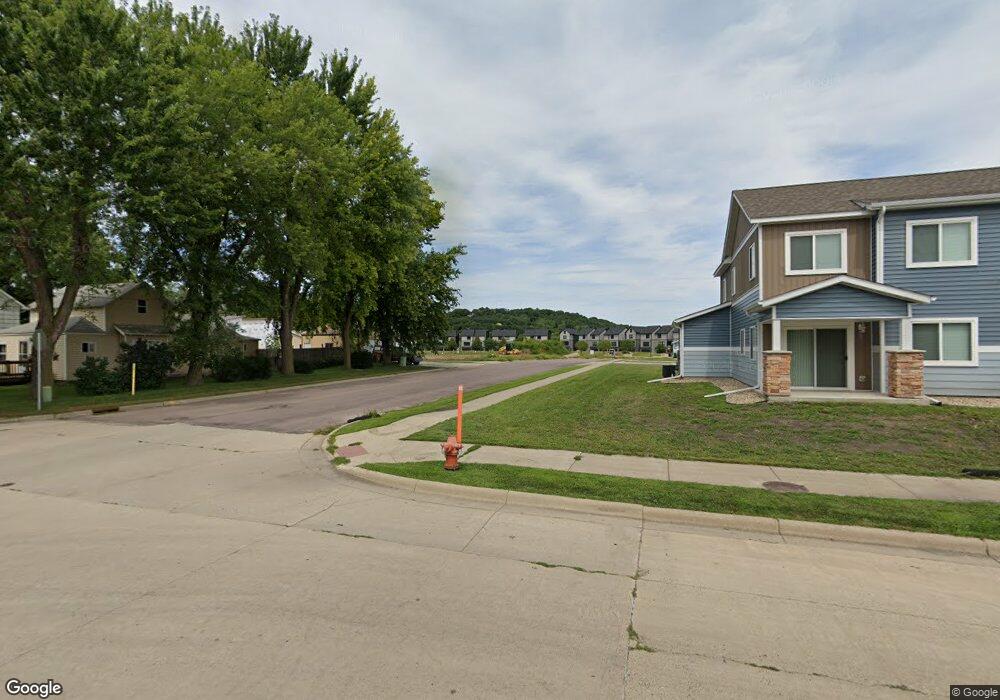 252 Mound Ave, Mankato, MN 56001 - photo 1