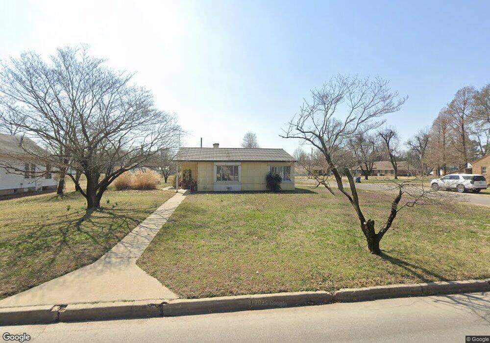 740 Davis St, New Madrid, MO 63869 - photo 1
