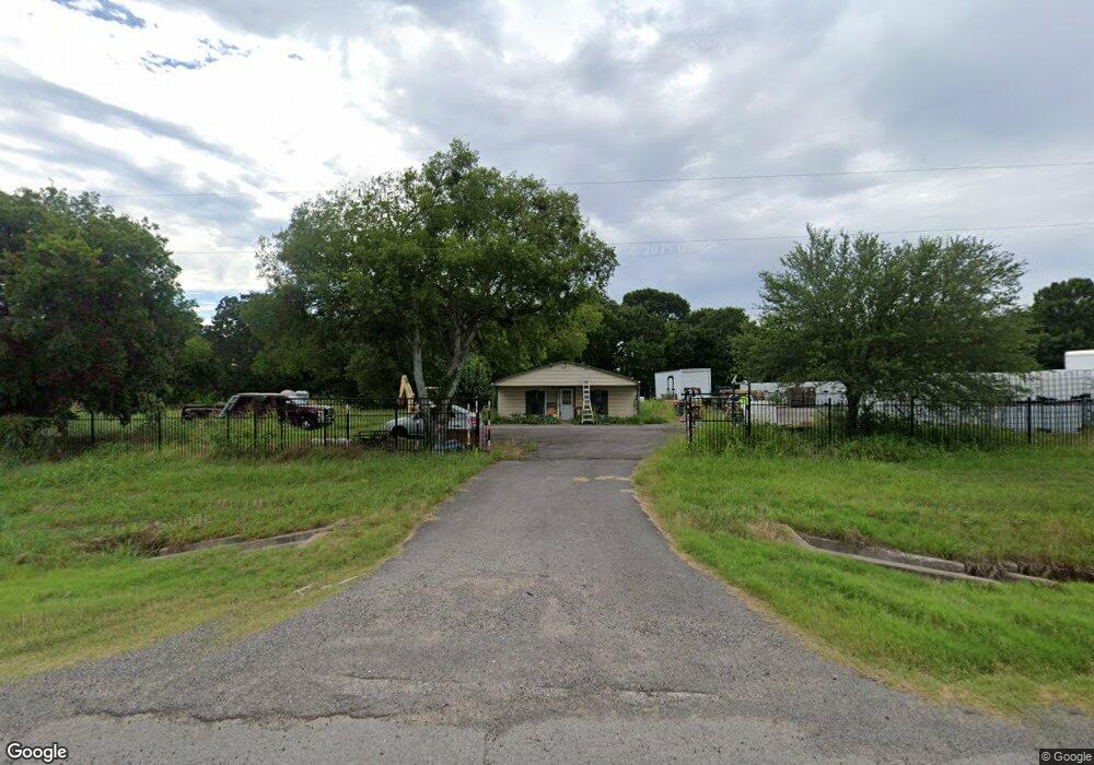 2090 Route 121, Bonham, TX 75418 - photo 1