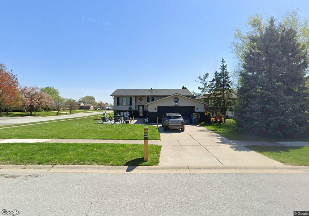 10005 Buchanan Ct, Crown Point, IN 46307 - photo 1