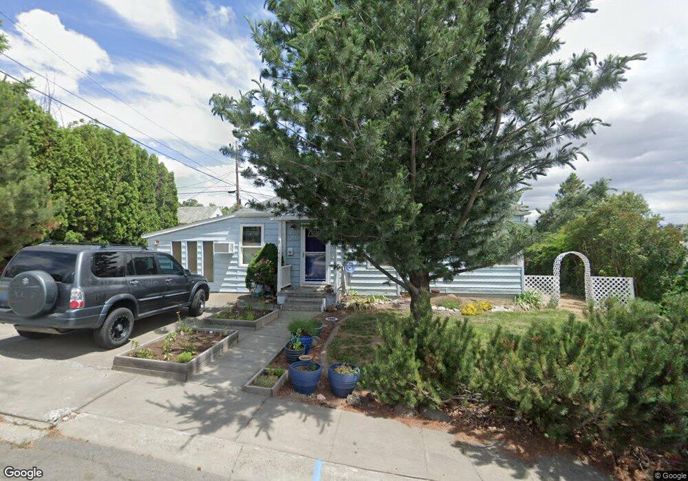 710 NW 10th St, Pendleton, OR 97801 - photo 1