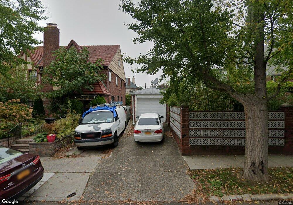 18949 46th Ave, Flushing, NY 11358 - photo 1