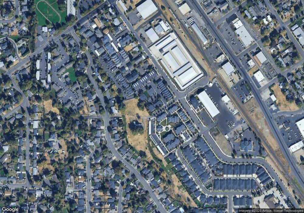 275 Tyler Ave unit 50, Central Point, OR 97502 - photo 1