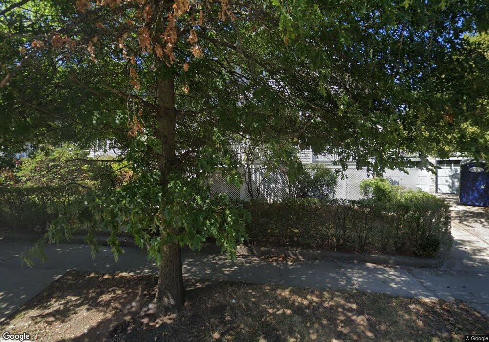 559 Centre St unit 1, Newton, MA 02458 - photo 1