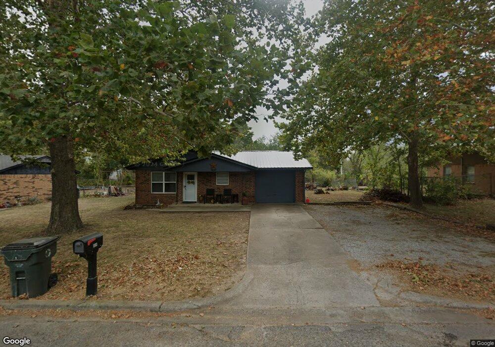 404 W Yuchi Dr, Okmulgee, OK 74447 - photo 1
