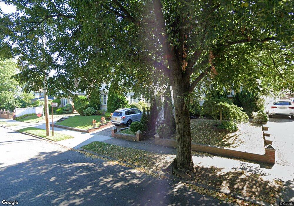 3325 166th St, Flushing, NY 11358 - photo 1