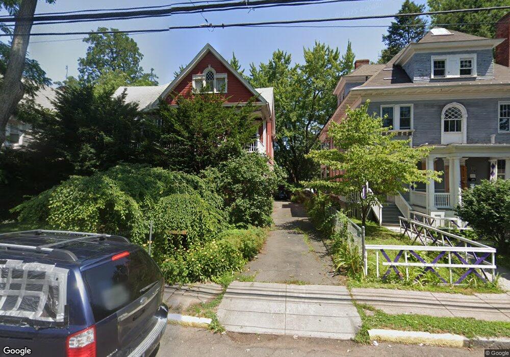 286 Sargeant St unit 288, Hartford, CT 06105 - photo 1