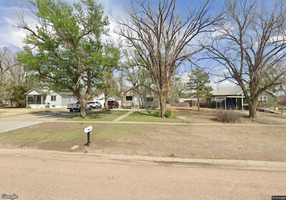 124 S Monroe St, Hugoton, KS 67951 - photo 1