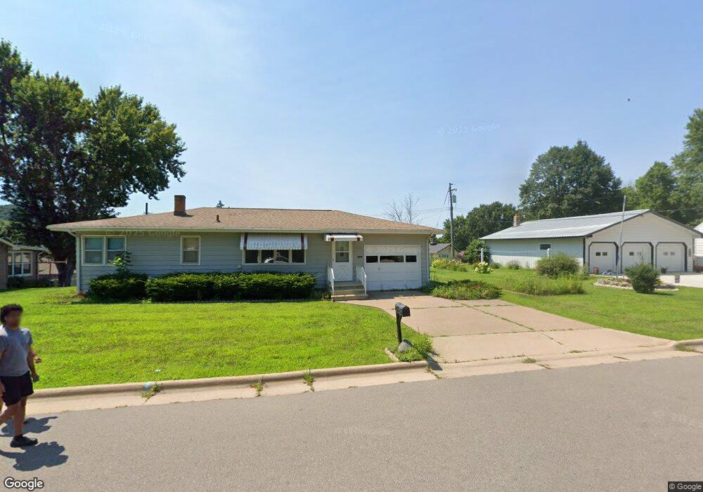 1020 Cedar Dr, La Crescent, MN 55947 - photo 1