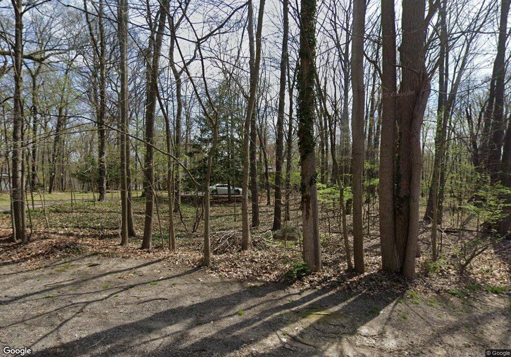 4003 Charing Cross Rd, Bloomfield Hills, MI 48304 - photo 1