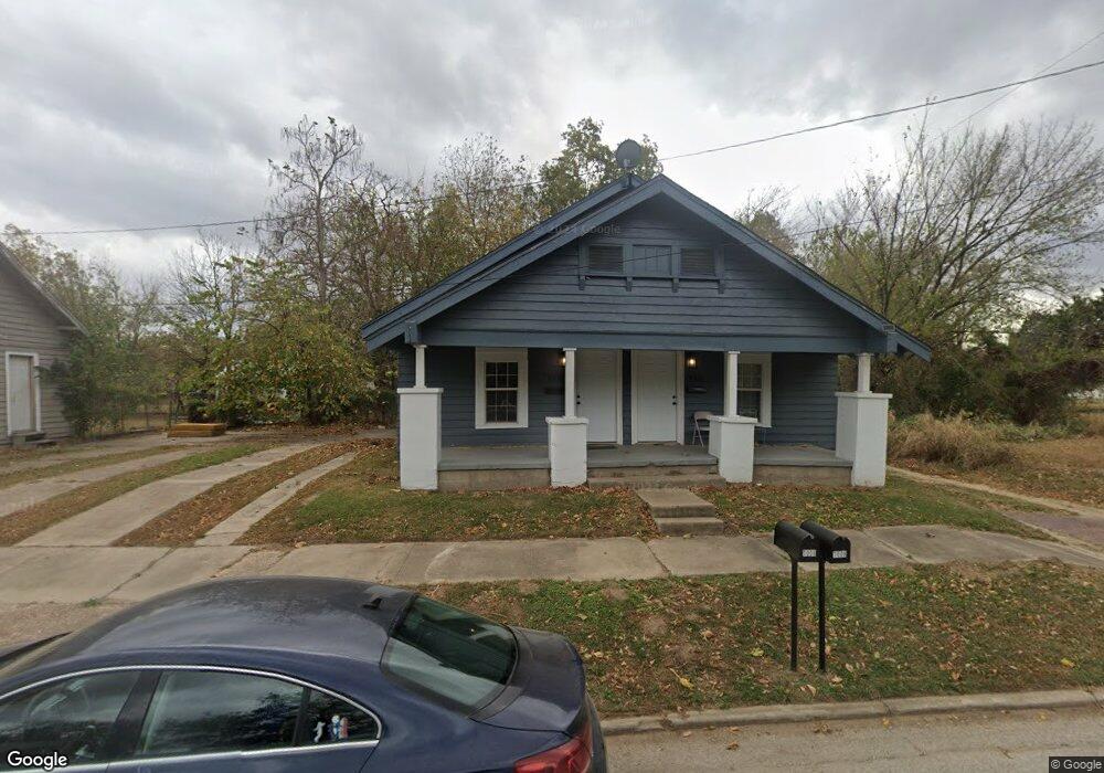 1006 W 2nd St, Okmulgee, OK 74447 - photo 1