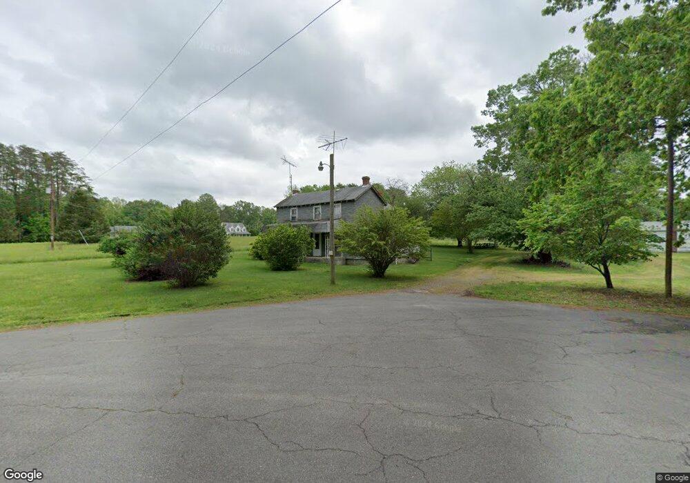 10921 Ashby Dr, Fredericksburg, VA 22407 - photo 1