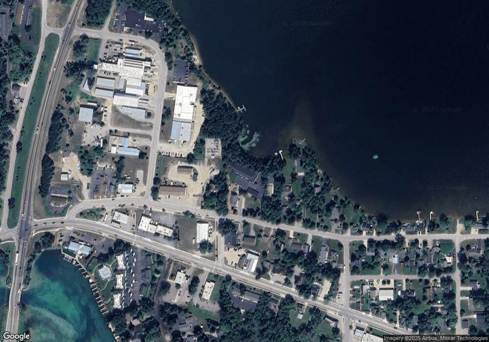 127 Lake St unit 7, Elk Rapids, MI 49629 - photo 1