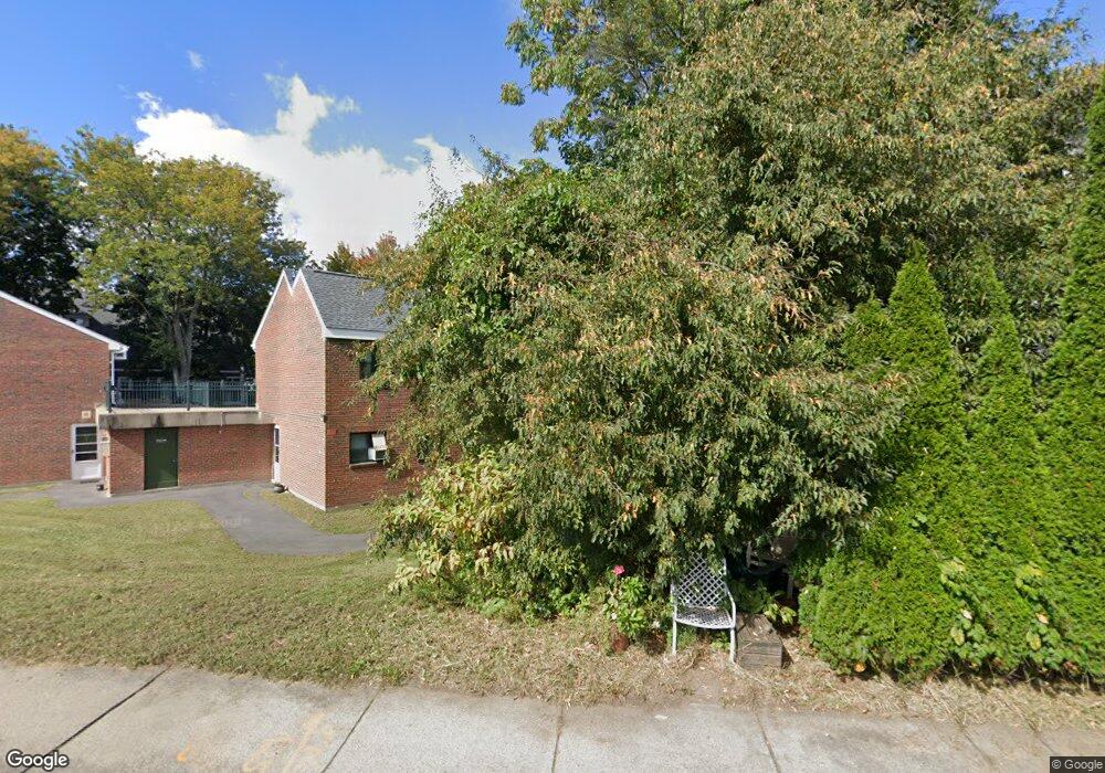 427 Auburn St unit 417-2L, Auburndale, MA 02466 - photo 1