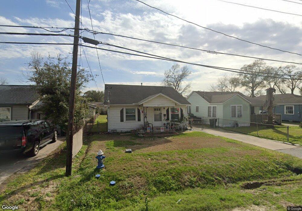 211 Styers St, Houston, TX 77022 - photo 1
