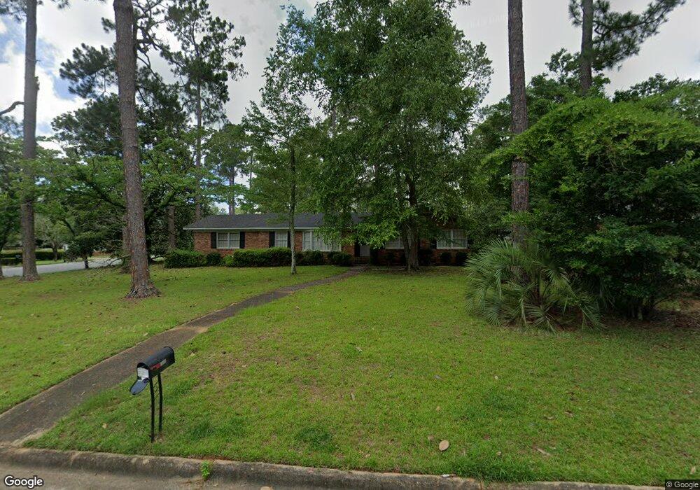 1801 W Lakeridge Dr, Albany, GA 31707 - photo 1