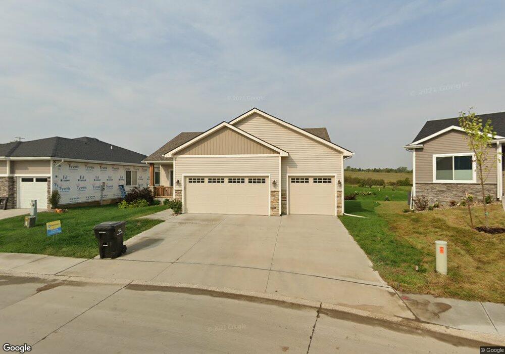 9956 Thorton Dr, Johnston, IA 50131 - photo 1