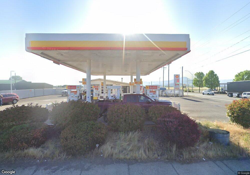 5020 Table Rock Rd, Central Point, OR 97502 - photo 1