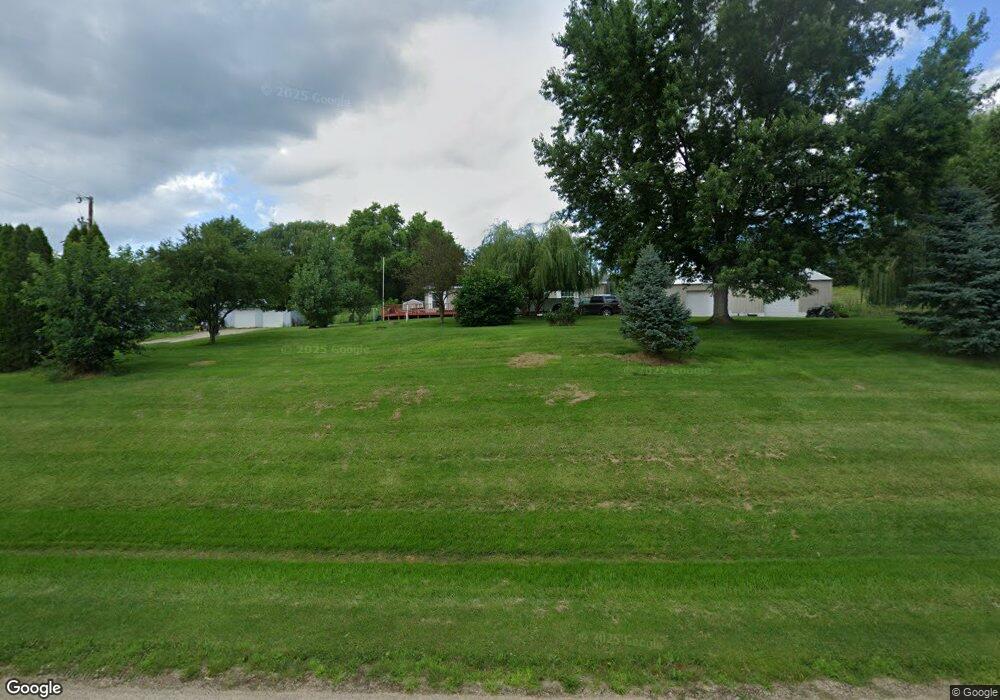 7686 Irish Hollow Rd, Potosi, WI 53820 - photo 1