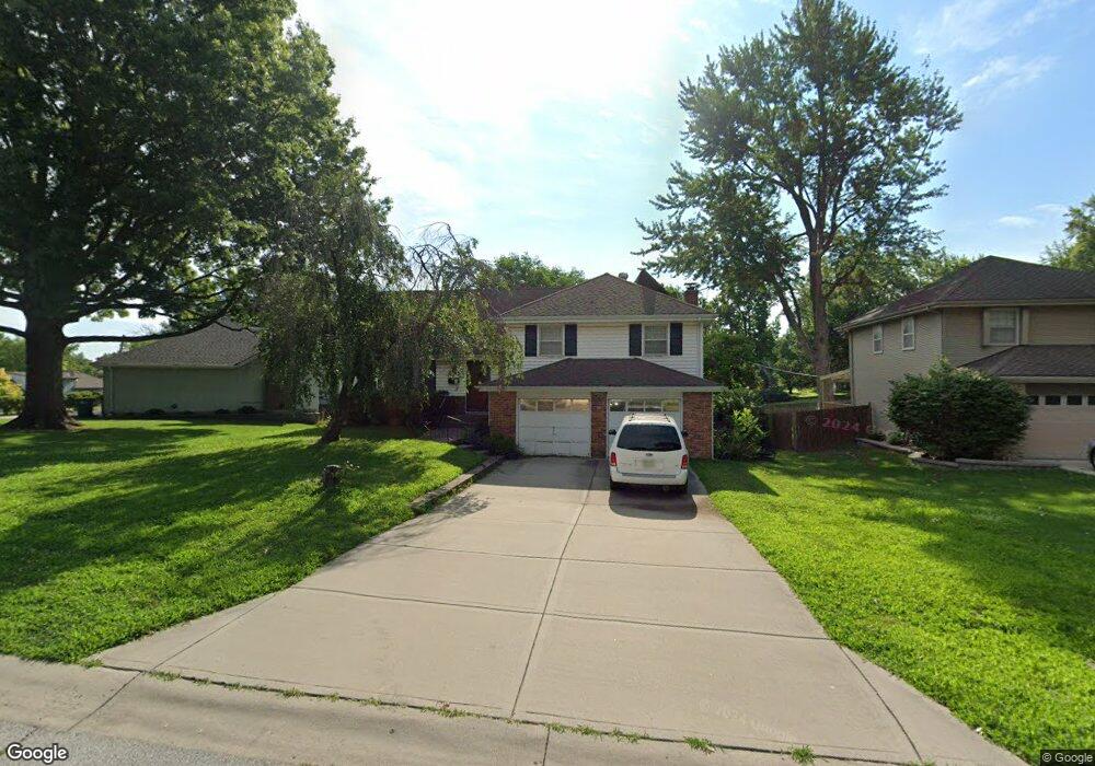 6005 Earnshaw St, Shawnee, KS 66216 - photo 1