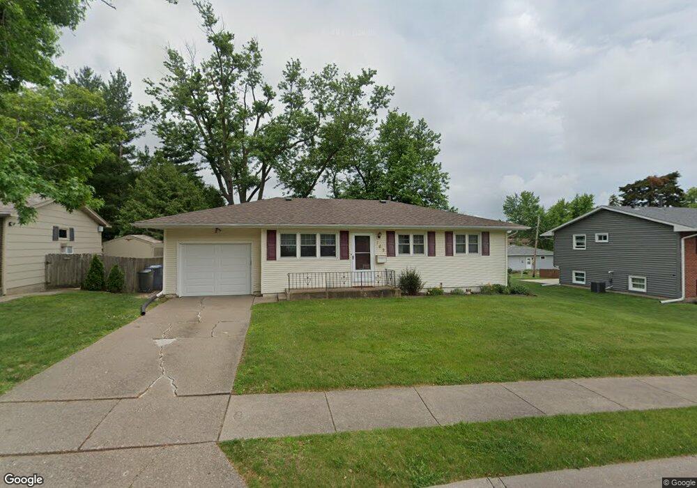 769 W 44th St, Davenport, IA 52806 - photo 1