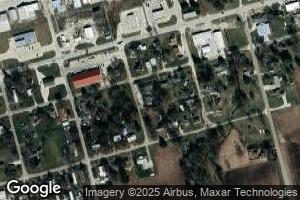 418 S Pine St, Windsor, IL 61957